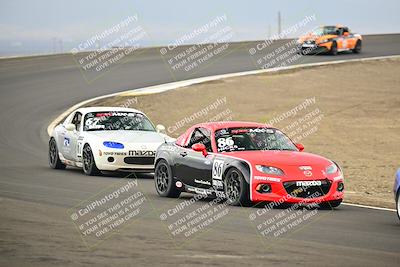 media/Jan-26-2025-CalClub SCCA (Sun) [[cfcea7df88]]/Group 4/Race/